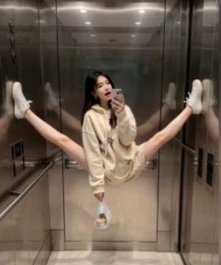 AI生成电梯一字马美女制作教程，条条流量上万，别再在外面被割韭菜了，全流程实操 - 猎人社区-猎人社区